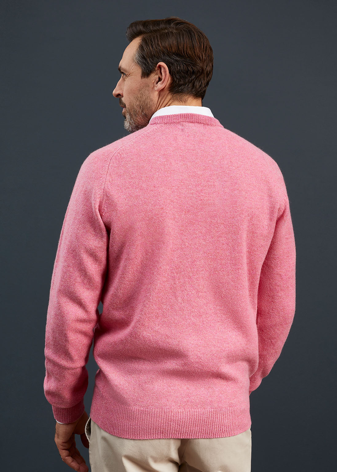 Men's Lambswool Vee Neck Jumper in Nougat 