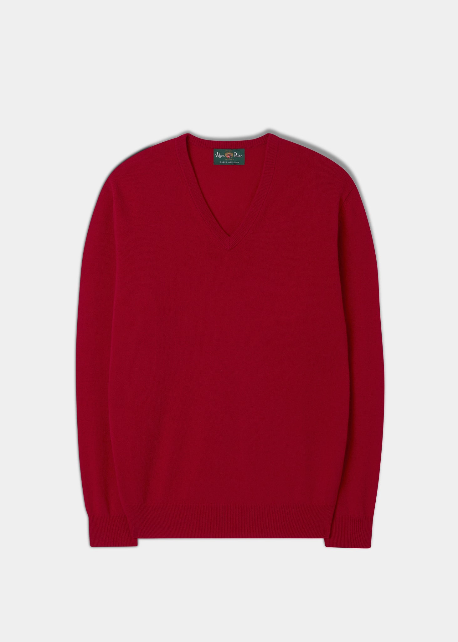 Men's Geelong Lambswool Vee Neck Jumper in Raspberry