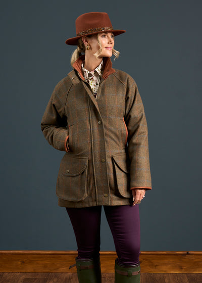 Combrook Ladies Tweed Shooting Coat In Willow