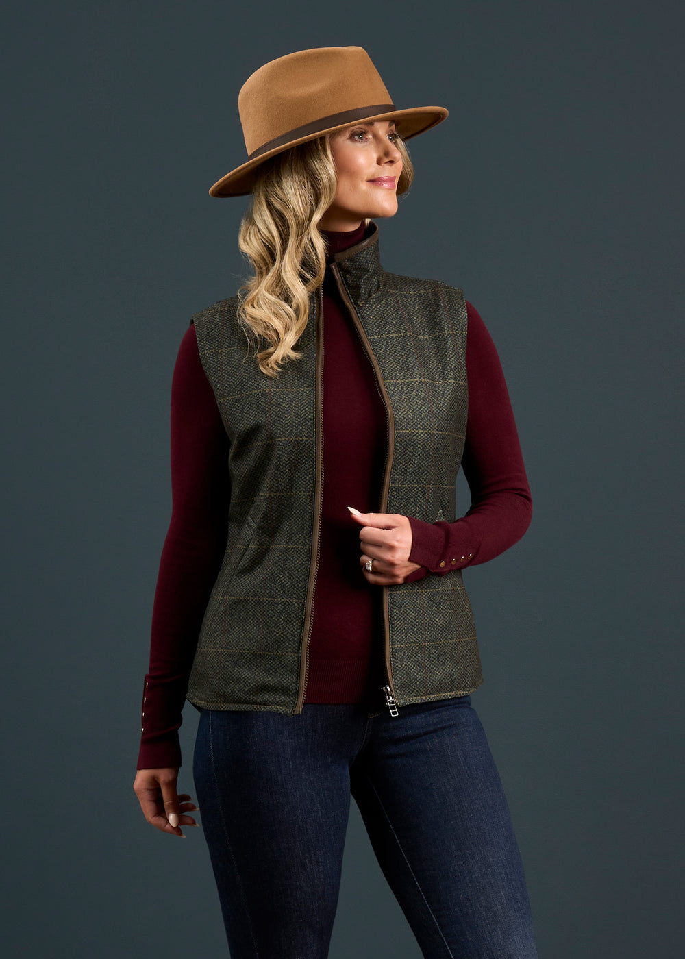 Didsmere Ladies Technical Tweed Effect Gilet In Myrtle - Regular Fit