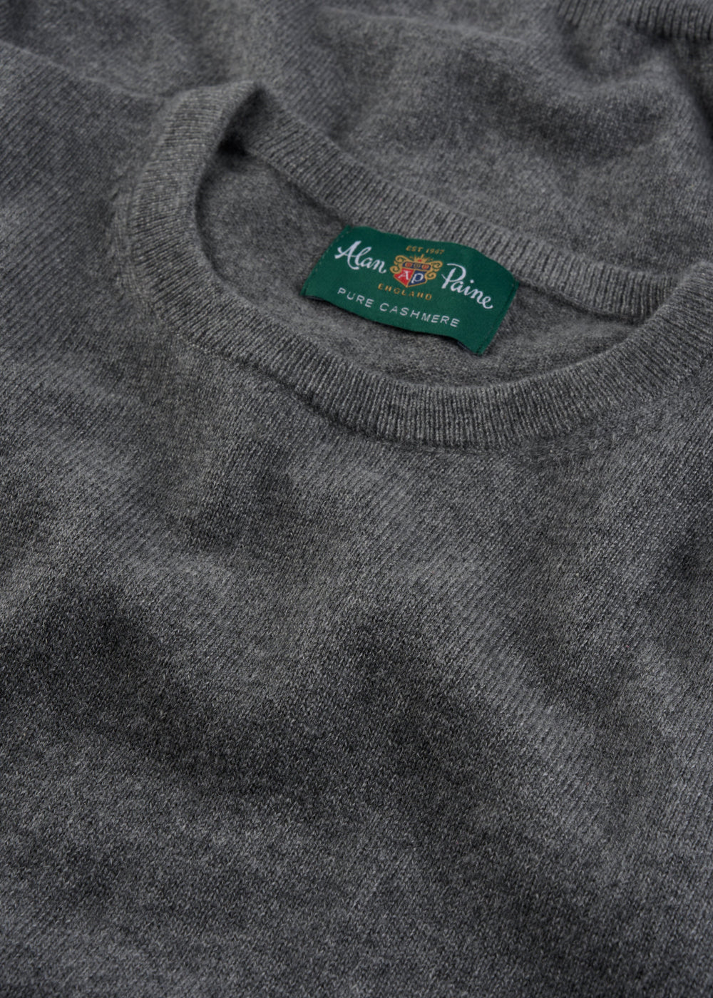 Men's Cashmere Crew Neck Jumper in Derby