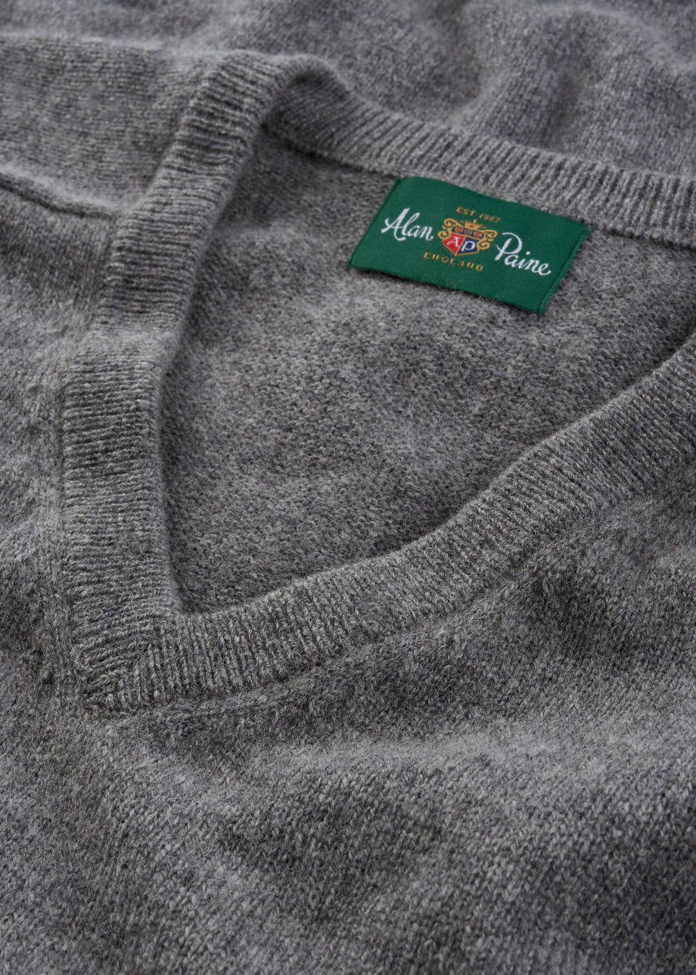 Men's Lambswool Vee Neck Jumper in Grey Mix