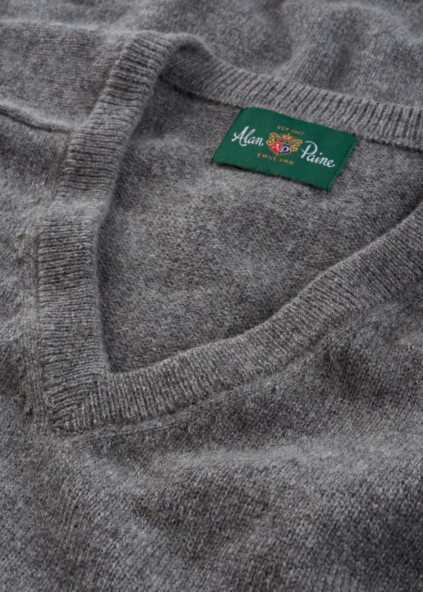 Men's Lambswool Vee Neck Jumper in Grey Mix
