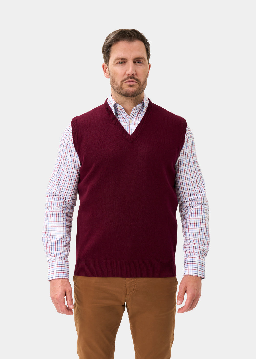 Men's Lambswool Slipover Vee Neck Jumper in Bordeaux