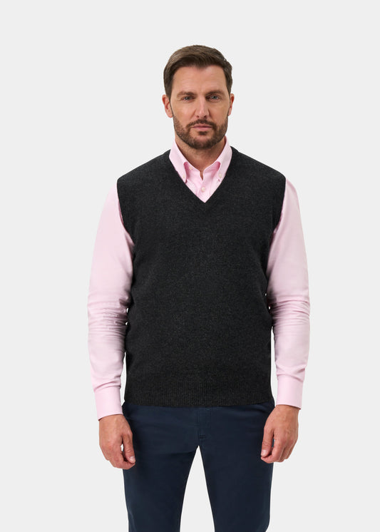 Norfolk Lambswool Vee Neck Slipover In Charcoal - Classic Fit