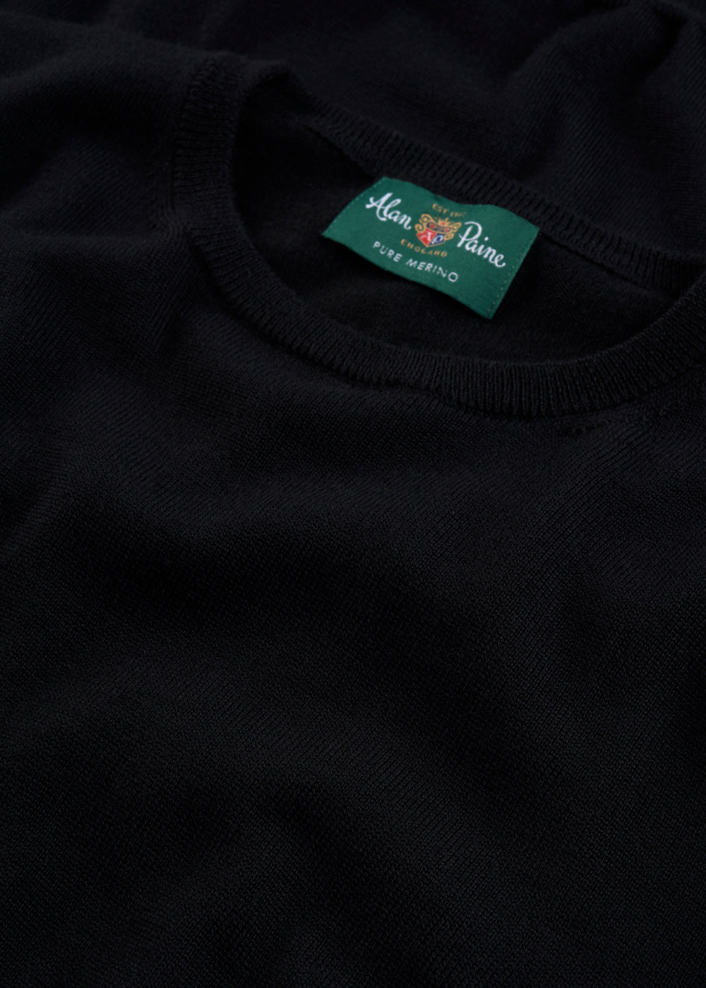 Men's Merino Wool Crew Neck Jumper in Black