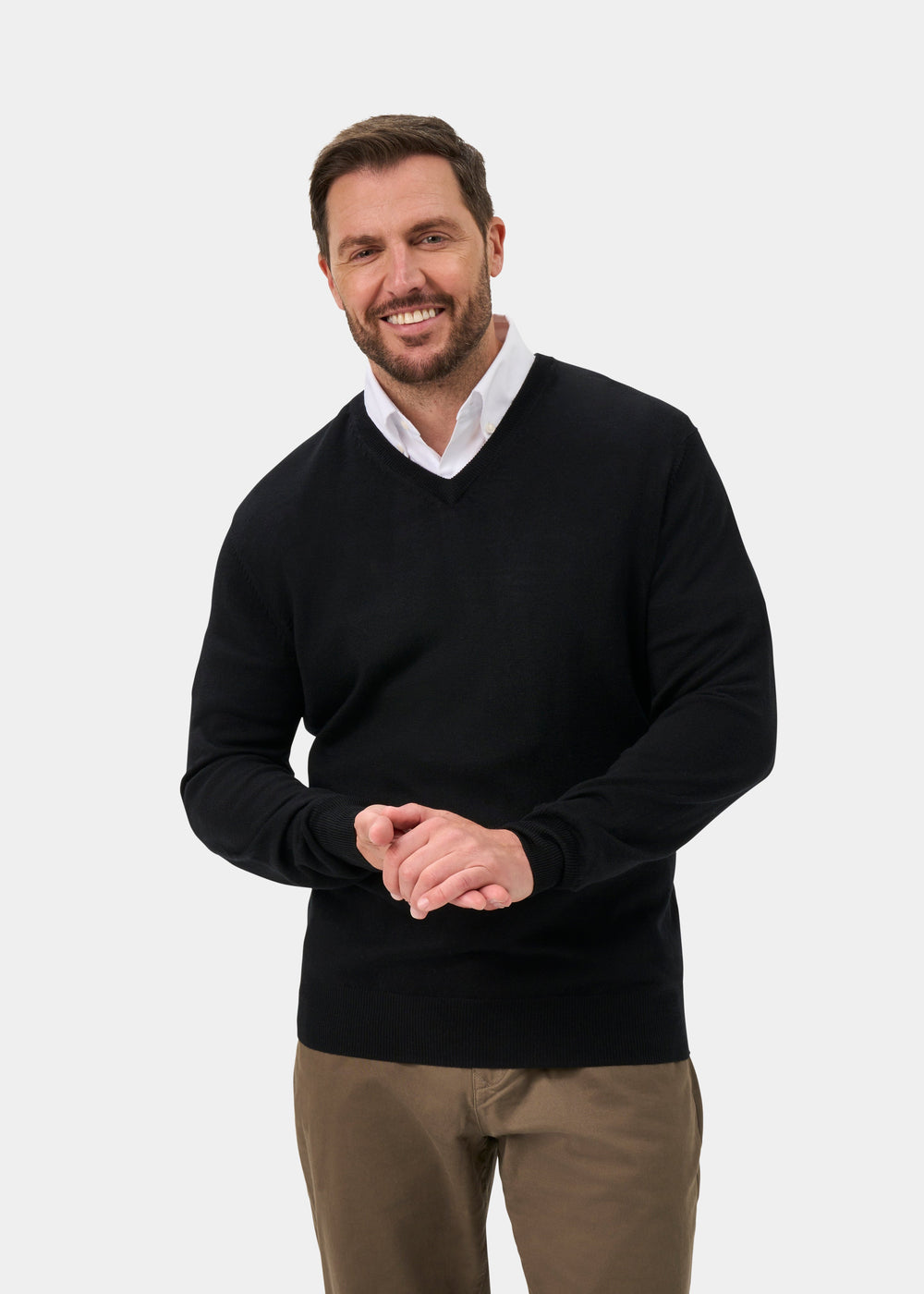 Millbreck Merino Wool V-Neck Jumper In Black - Regular Fit