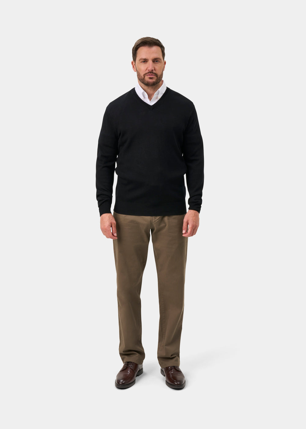 Millbreck Merino Wool V-Neck Jumper In Black - Regular Fit