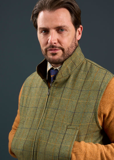 Rutland Men's Tweed Waistcoat In Dark Moss 
