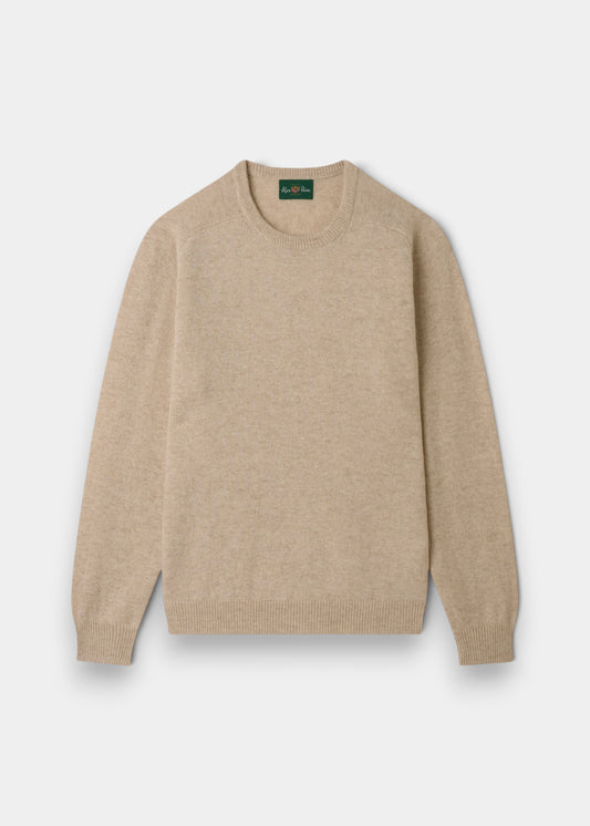 Alan Paine Lenzie men's crew neck jumper in linen-coloured soft lambswool with a regular fit and saddle shoulder.